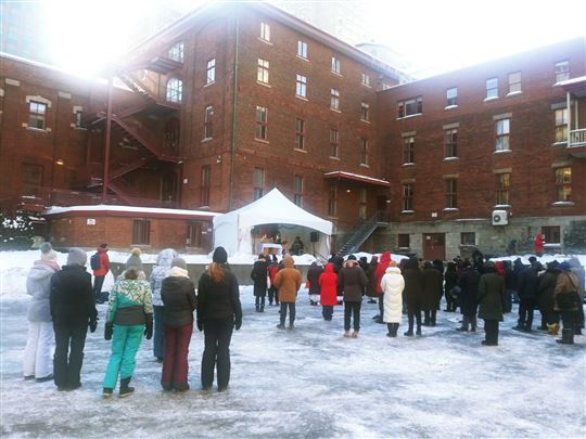Mass outdoors, Montreal