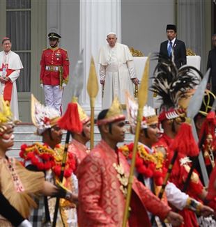 Pope Francis in Indonesia (Photo: Ansa/Alessandro Di Meo)