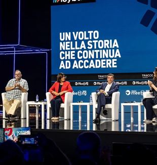 René Roux, Margaret Karram, Davide Prosperi, and Silvia Guidi, moderator of the meeting dedicated to Fr. Giussani's book (©Meeting di Rimini)